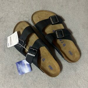 NWT Black Birkenstocks Size 44 / M11